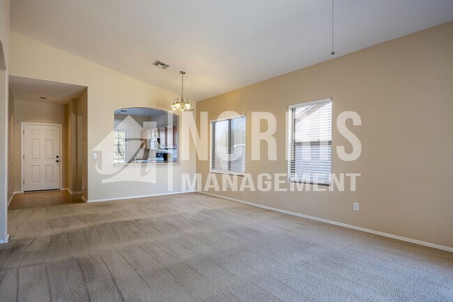 Foto del edificio - Great Home, Location and Move-In Ready!