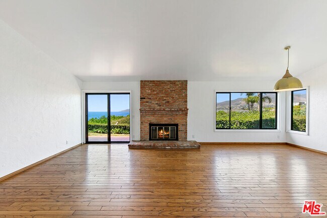 Foto del edificio - 6769 Shearwater Ln