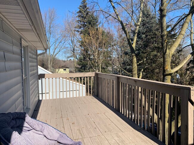 Private Balcony - 283 E Ann Arbor Trl