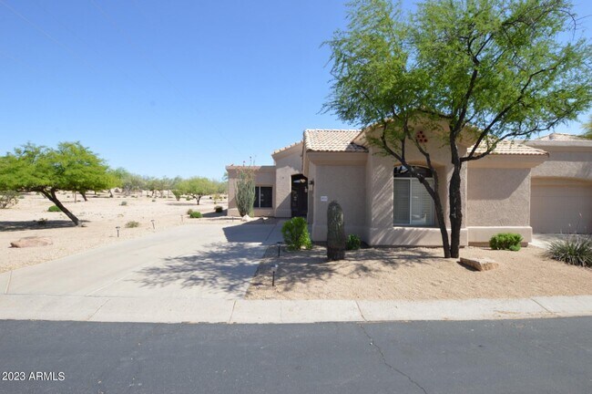 Building Photo - 4753 E Eden Dr