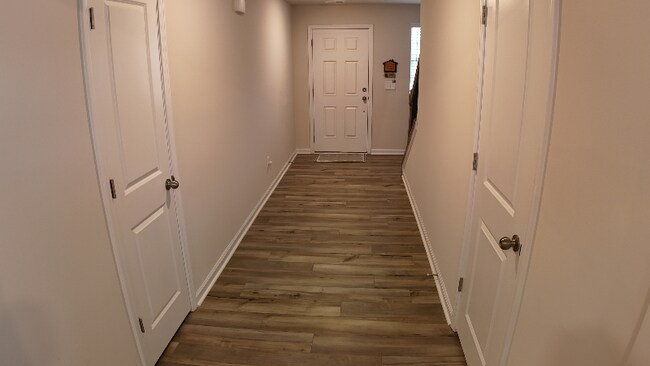 Foto del edificio - 214 Wintersweet Wy