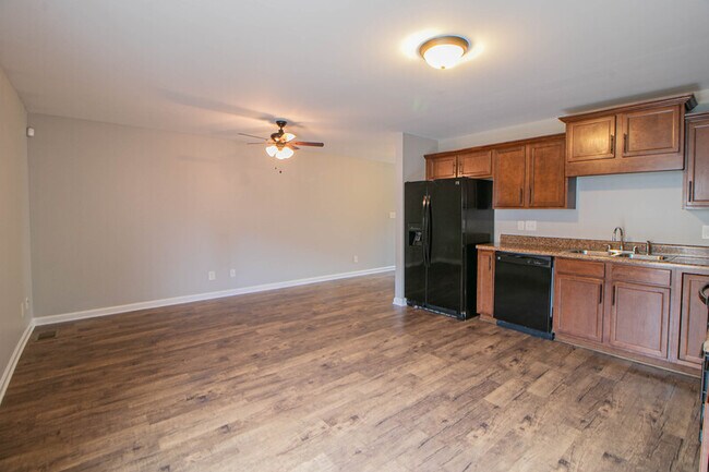 Foto del edificio - 1718 Thistlewood Dr