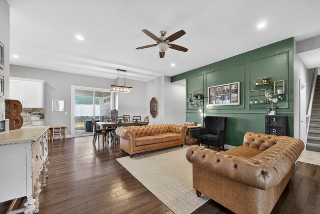 Building Photo - 2110 S Herron Dr