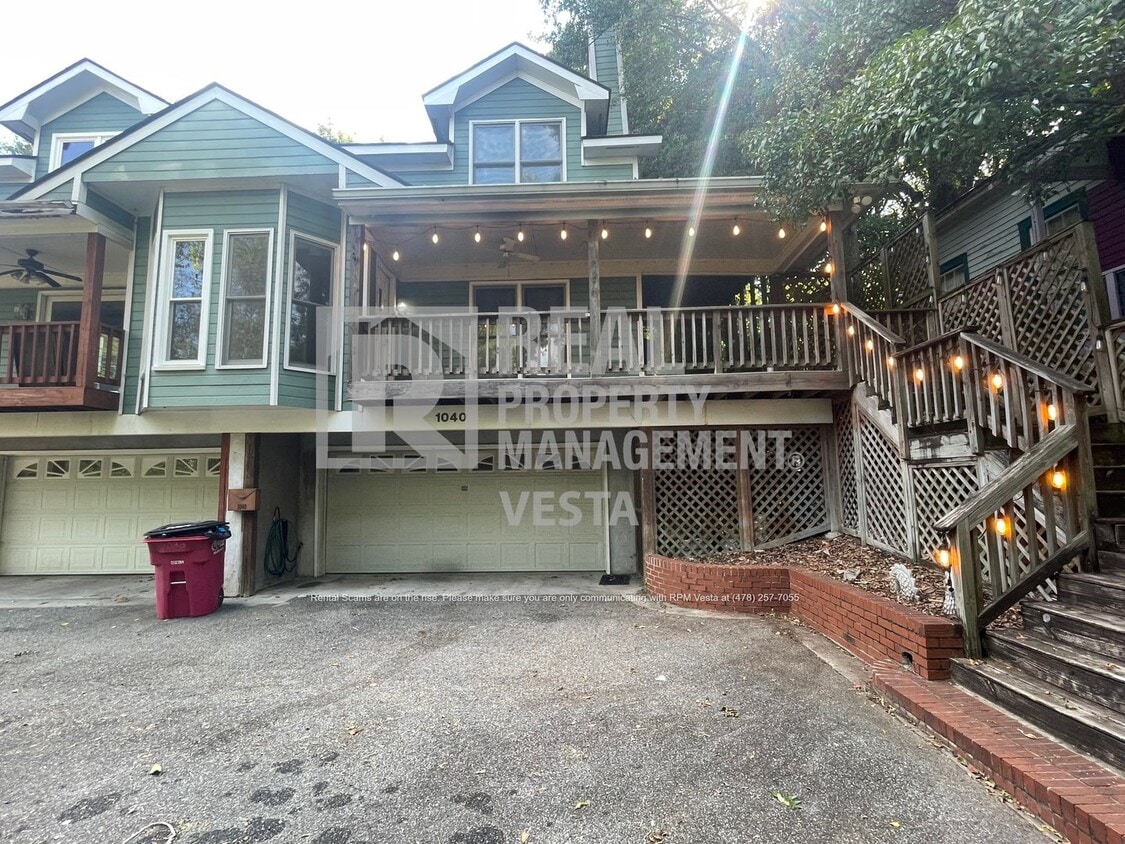 Foto principal - 1040 Walnut St