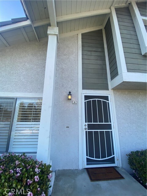 Building Photo - 1109 Golden Springs Dr