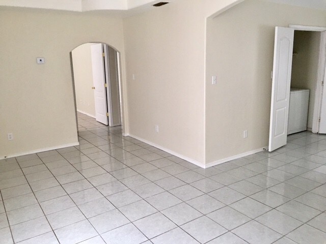 Foto del edificio - 3706 Zelma St