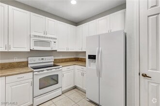 Building Photo - 1365 Mariposa Cir