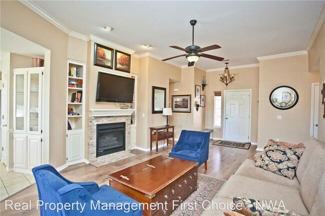 Building Photo - 3 br, 2 bath House - 1062 S Liberty Drive