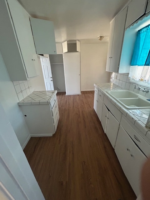 Building Photo - 2304 E Tamarindo Ave