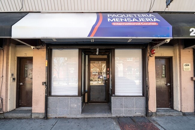 Foto del edificio - 21R Monroe St