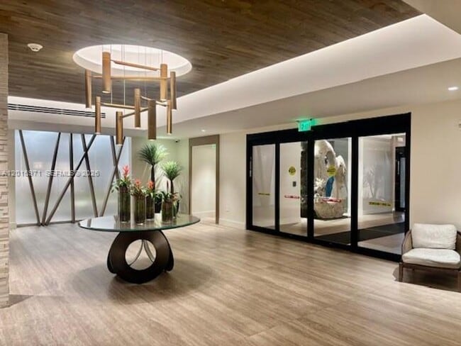 Building Photo - 2301 Collins Ave