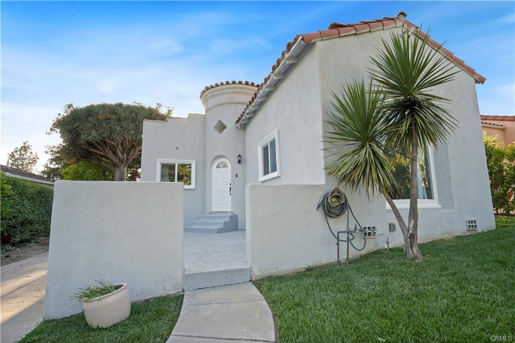 Primary Photo - 4615 Grand Ave