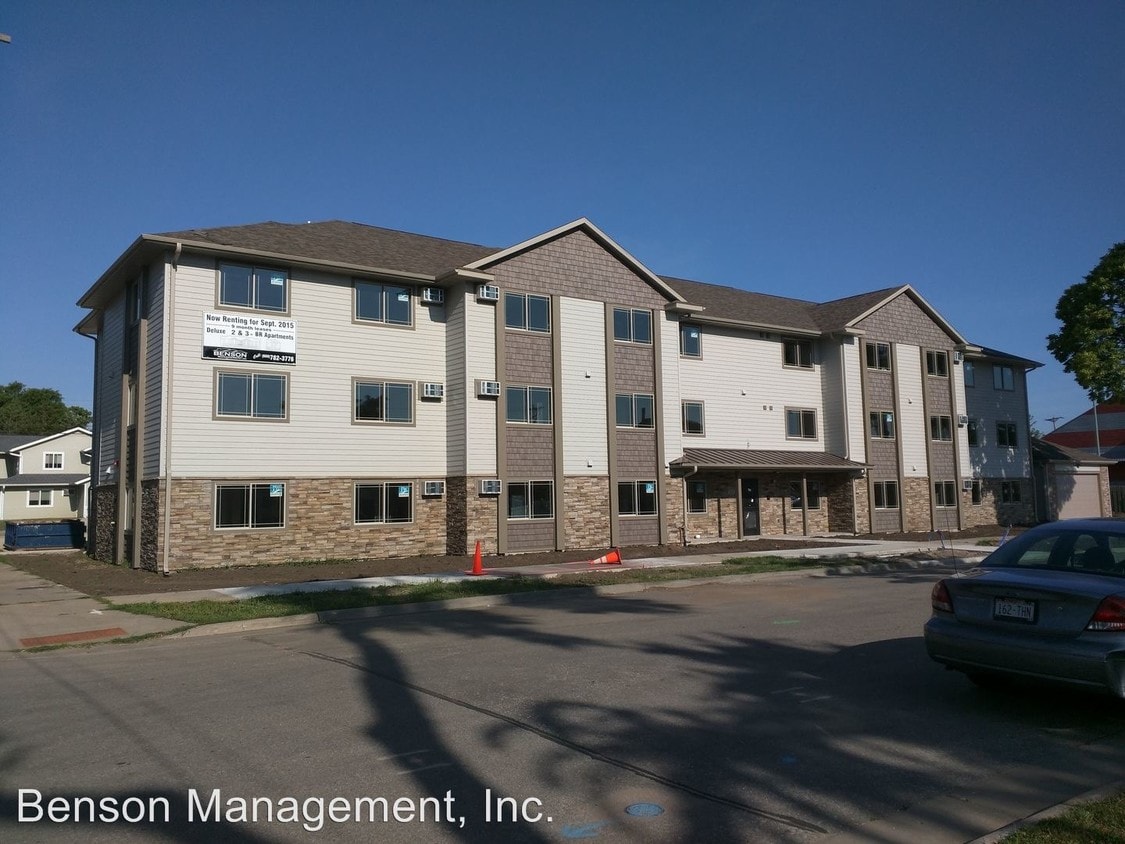 509 12th St N, La Crosse, WI 54601 Condo for Rent in La Crosse, WI