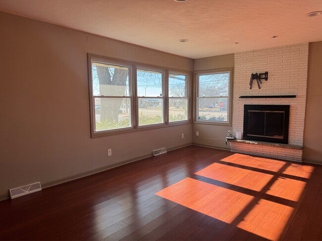 Foto del edificio - 1208 Toft St