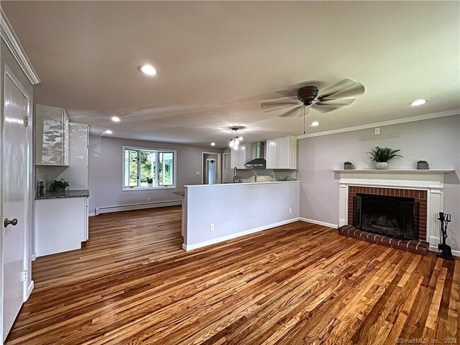 Building Photo - 282 Abbe Rd