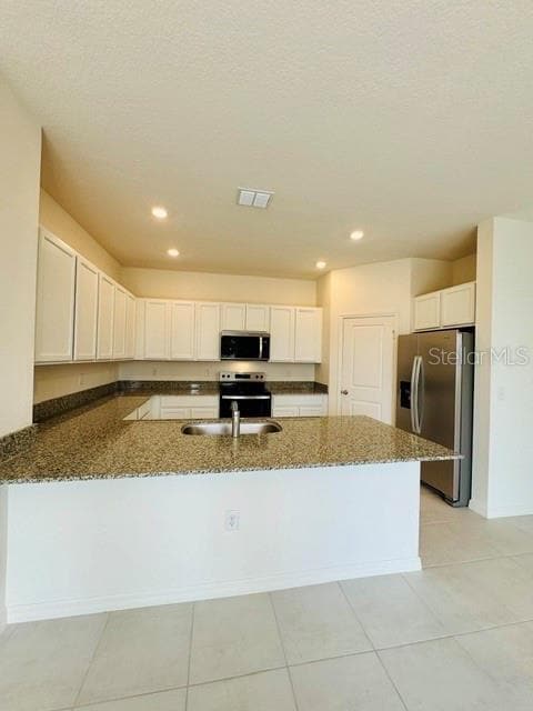 Foto del edificio - 754 Overpool Ave