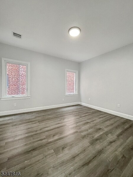 Foto del edificio - 136 Chancellor Ave