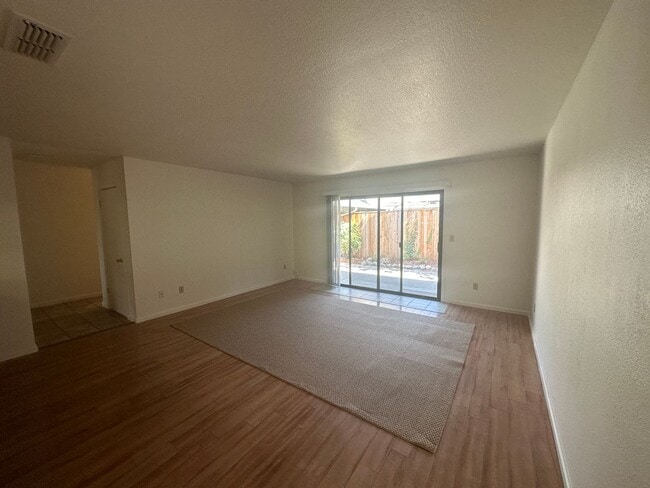 Foto del edificio - 17north