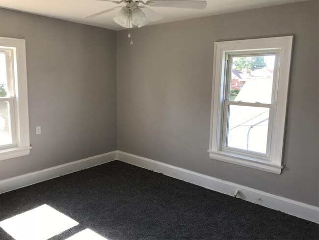 Foto del edificio - 815 Broadway Blvd