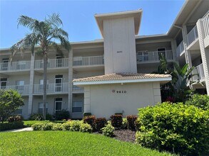 Building Photo - 9610 Club S Cir