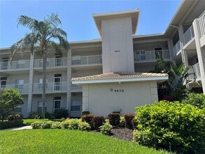Building Photo - 9610 Club S Cir
