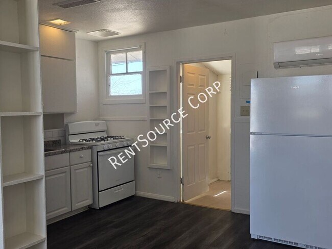 Foto del edificio - 250 Juniper St