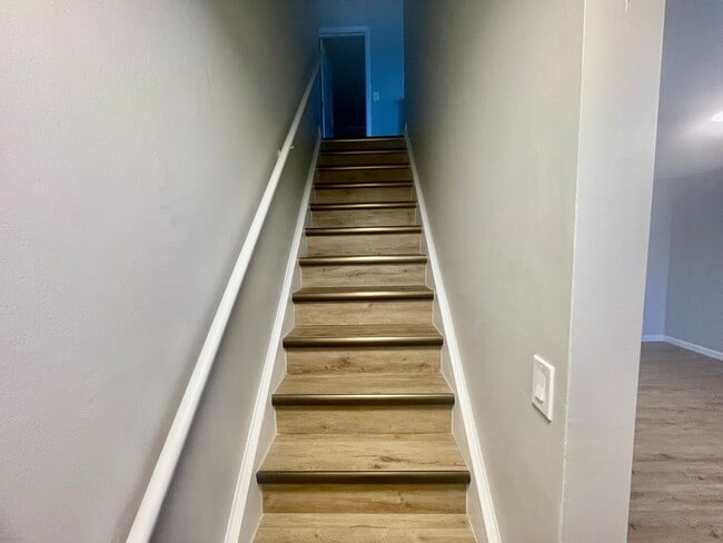 Foto del edificio - 3282 Ridge Rd Ext