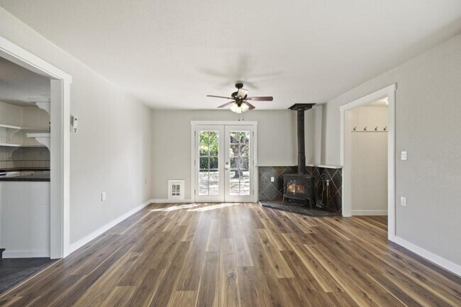 Foto del edificio - 1204 N Sheppard St