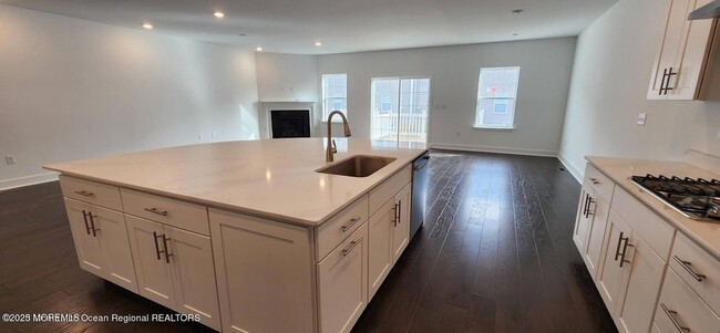 Foto del edificio - 3105 Aviator Ave