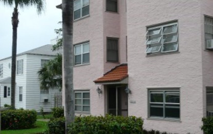 Primary Photo - 2010 Broward Ave