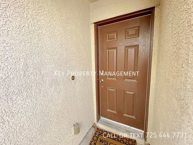 Foto del edificio - 4 BEDROOM + DEN 3 BATH HOME IN NORTHWEST