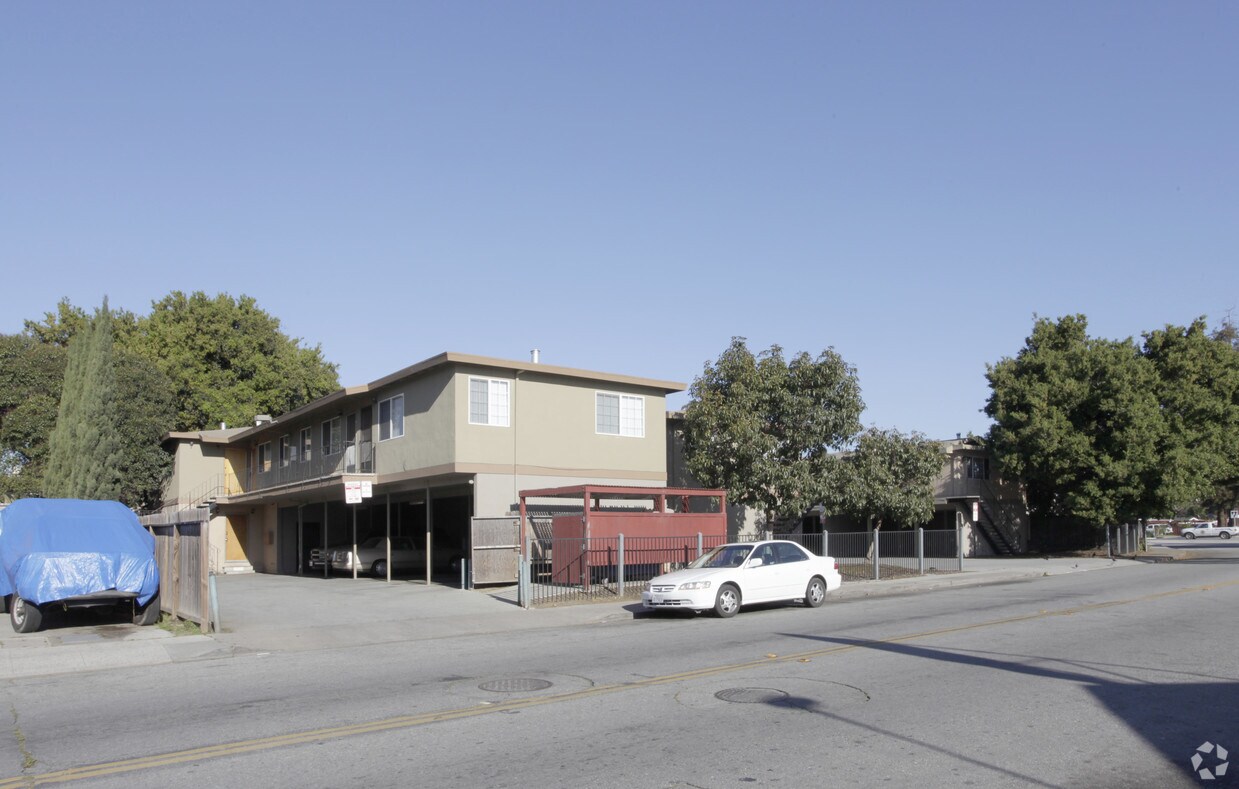 Building Photo - 2377-2397 Clarke Ave
