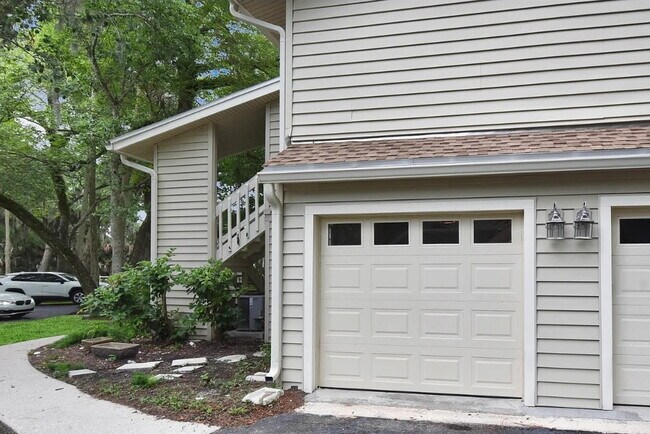 Building Photo - 101 Vista Lagoon Ct