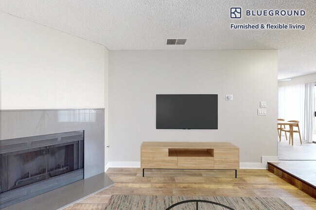 Foto del edificio - 6653 Canary Pine Ave