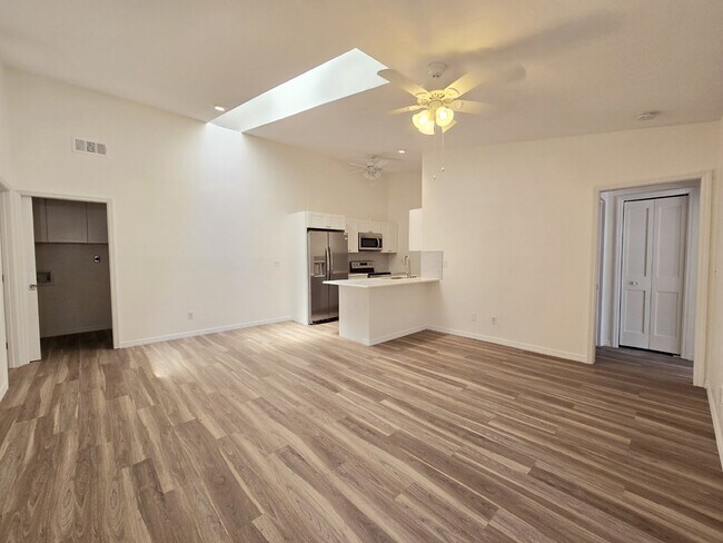 Foto del edificio - 5117 SW 15th Pl