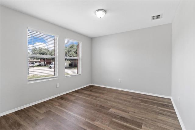 Building Photo - 4901 Water Ridge Ln