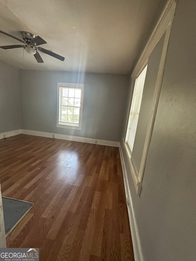 Building Photo - 1349 Holt Ave