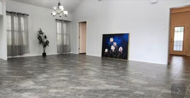 Foto del edificio - 615 O'Kane St