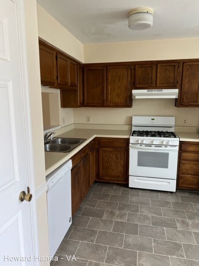 Foto del edificio - 3 br, 2.5 bath House - 1604 Mantane Arch