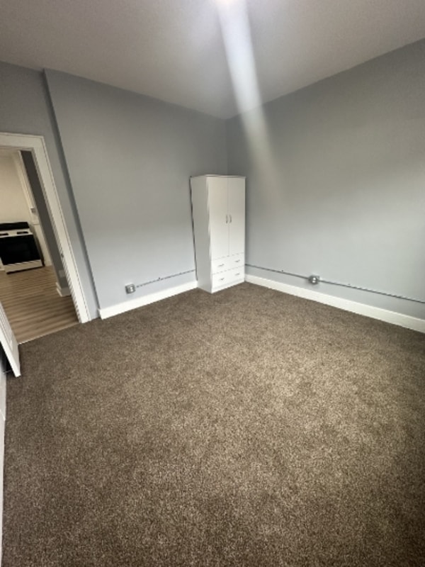 2654 N Moreland Blvd Cleveland, OH 44120 – photo 1