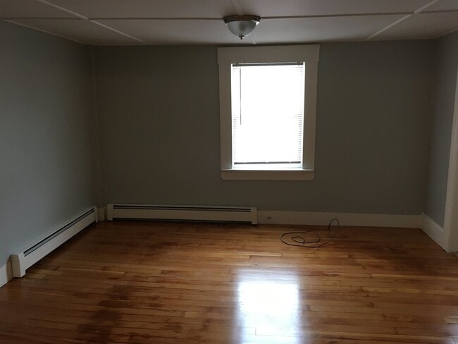 Building Photo - 37 Whitehall Rd