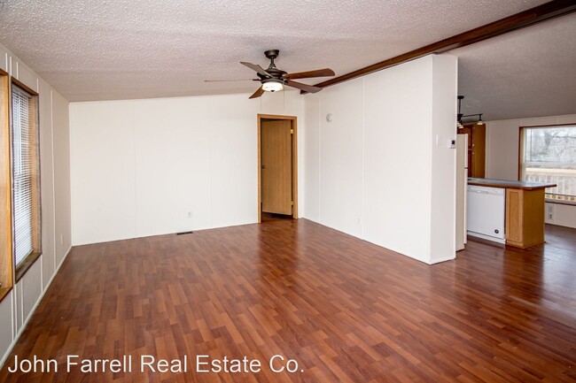 Building Photo - 3 br, 2 bath House - 126 Crazy Horse Rd.