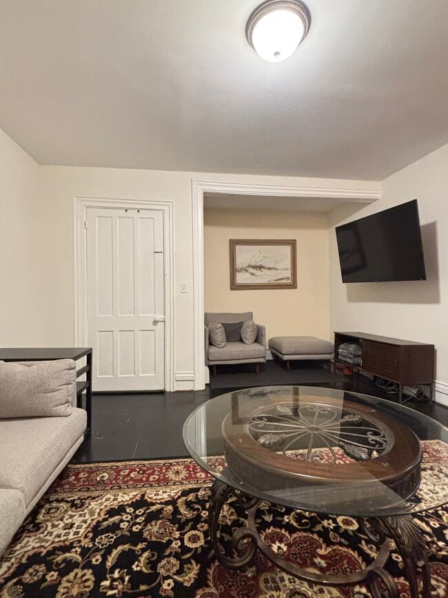 Living Room - 813 19th St