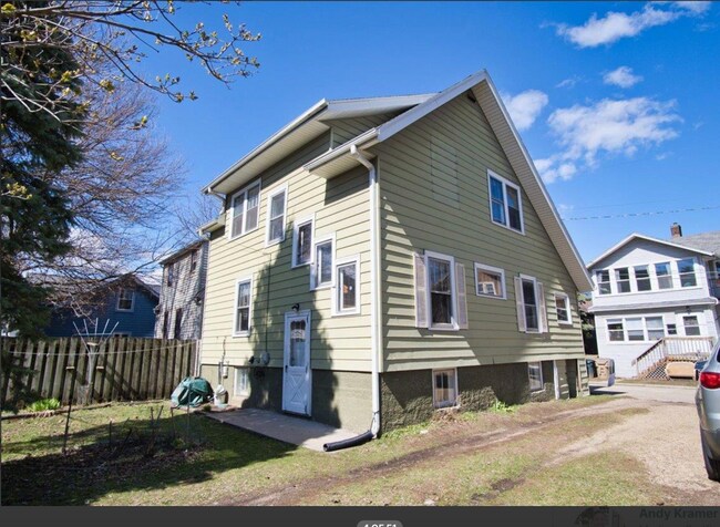 Foto del edificio - 166 Rodney Ct
