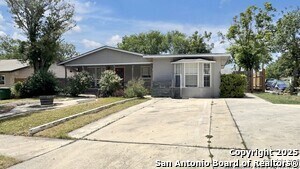 Foto del edificio - 6038 Sandwick Dr