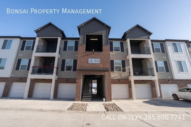 Foto del edificio - 762 Lang Ct