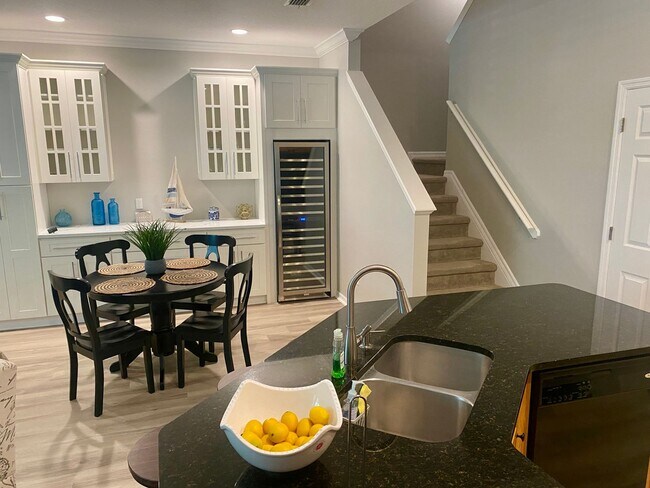Building Photo - Citrus Park Luxury 3 Bedroom / 2.5 Bathroo...