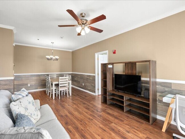 Foto del edificio - For Rent: Beautifully updated 2-bed/2-bath condo, Sandpiper Village, Rehoboth. $2,000.00/month. P...