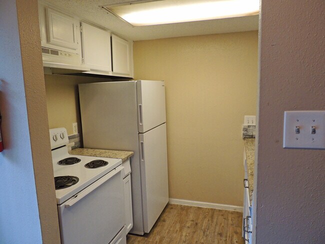 Building Photo - 3762 Tanglewilde St
