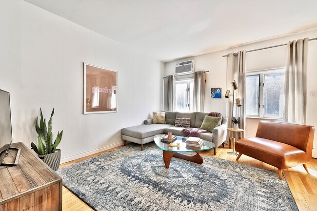 Building Photo - SOHO/GV FULL-FLOOR 2BR w/ TERRACE